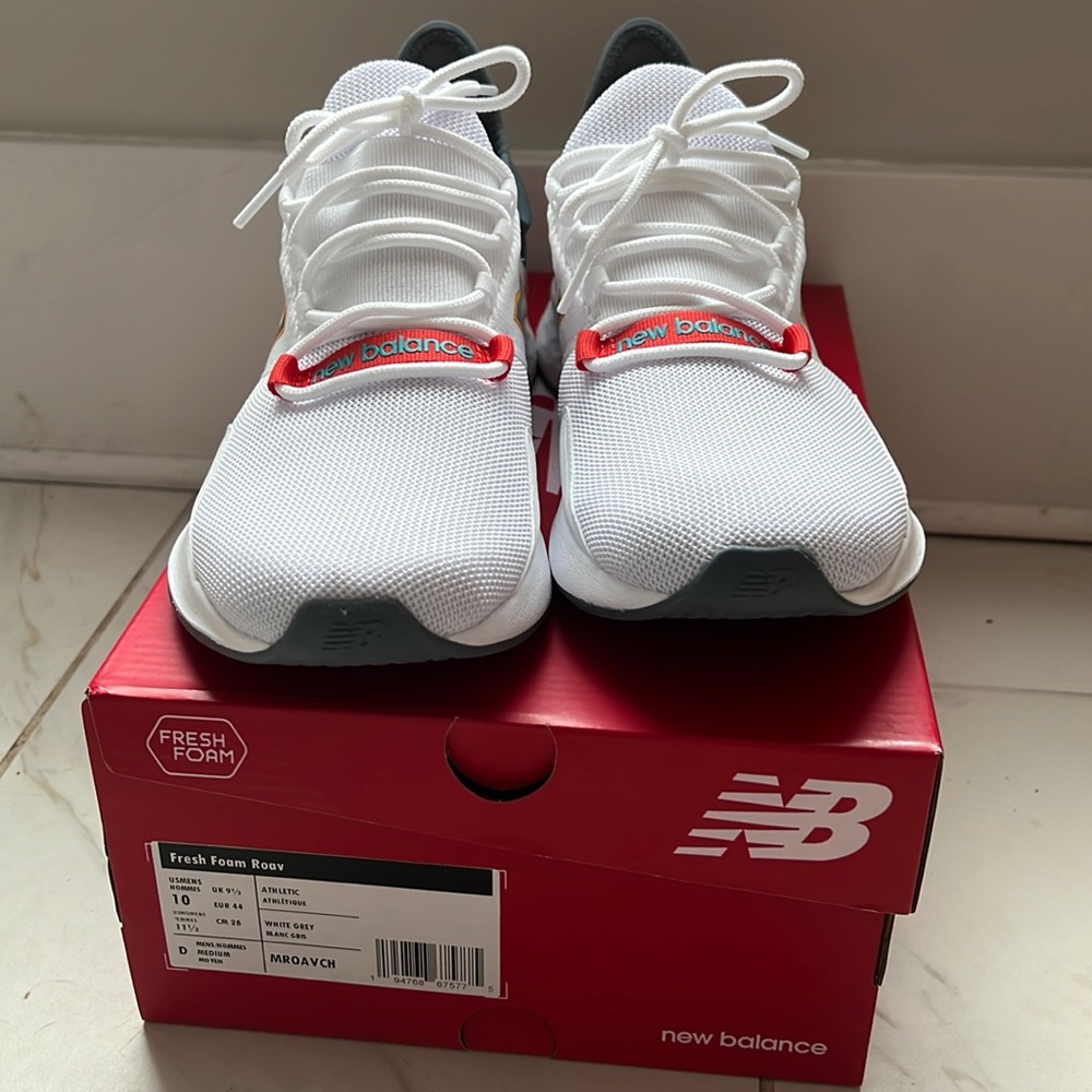 NIB Men’s New Balance Fresh Foam Roav Size 10